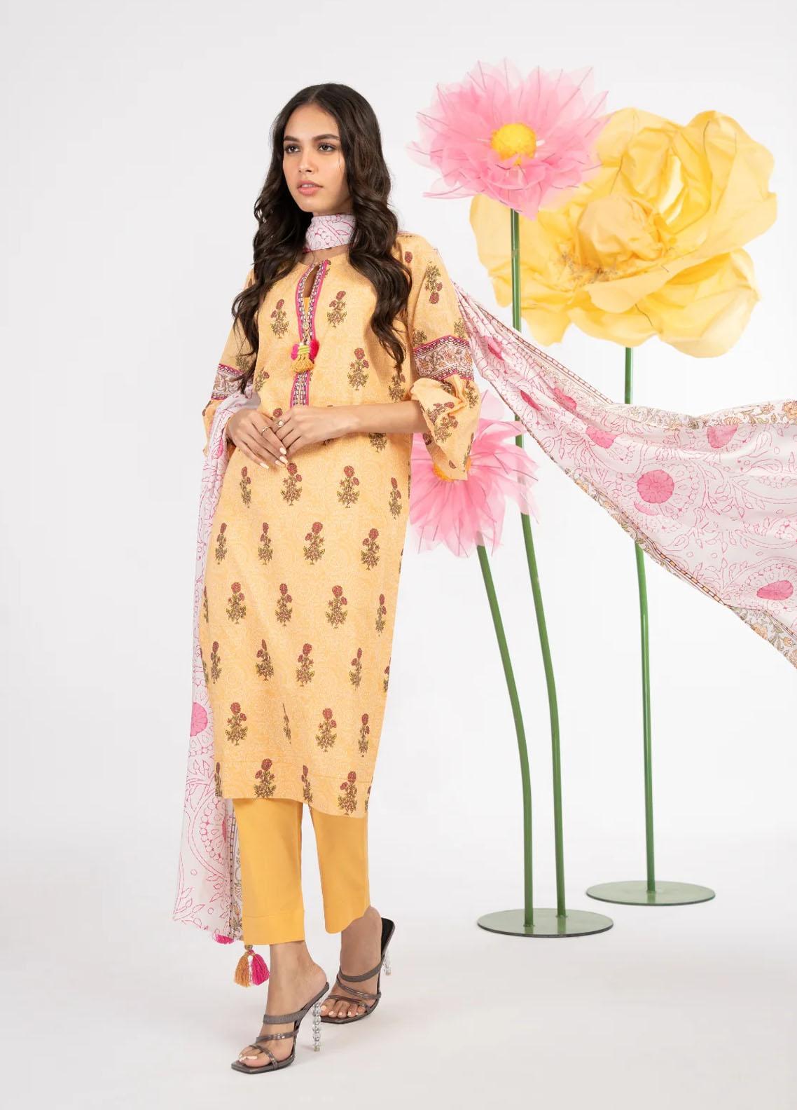 Al Karam Embroidered Slub Suits Unstitched 3 Piece AK21FW FC-W-13D-21-3-Red - Winter Collection main image 1