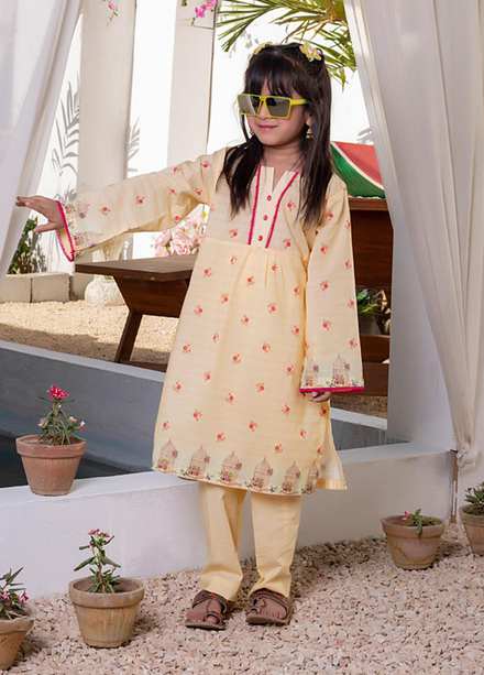 Regalia Textiles Printed Lawn Suits Unstitched 2 Piece RGT23-K4 D-05 - Summer Collection