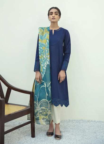 Xenia Formals Luxury Pret Embroidered Lawn 3 Piece Suit MAHRU XFR-21-226