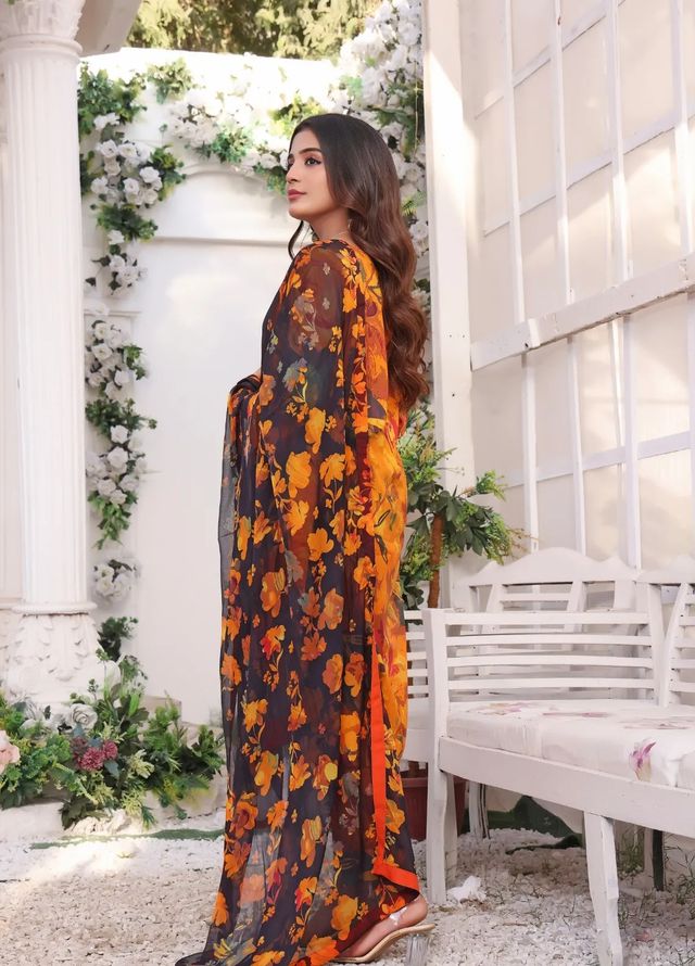 Feathers Pret Printed Lawn 3 Piece Suit Maham