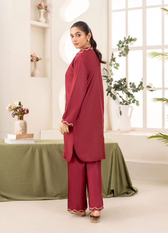 Lamhay by Haniya Mahnoor Pret Embroidered Linen 2 Piece Suit Glam