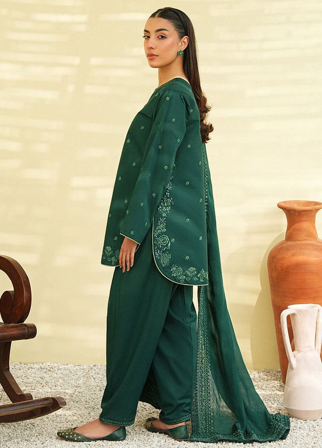 Mannat Clothing Pret Embroidered Lawn 3 Piece Suit Meadow