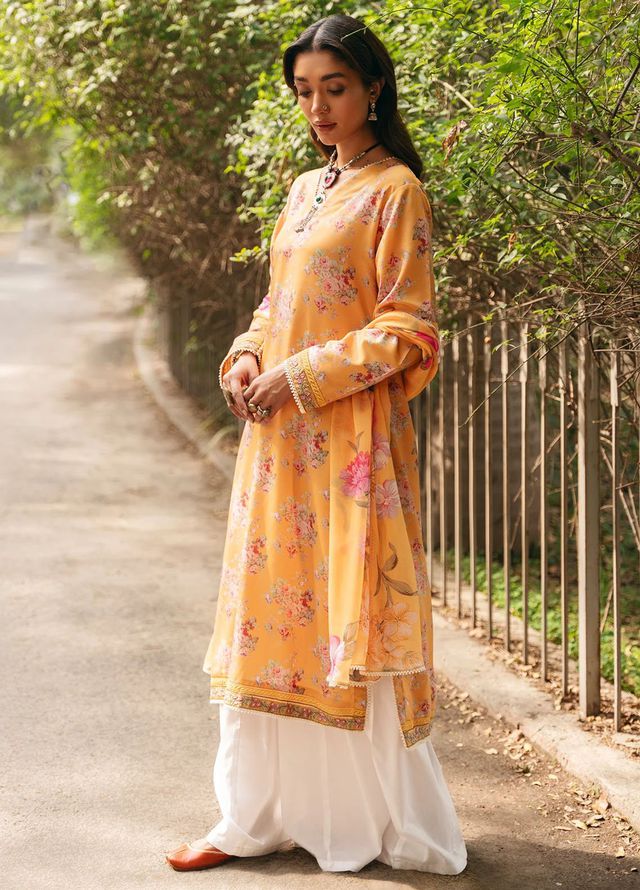 Mannat Pret Printed Cotton Lawn 3 Piece Suit Honey