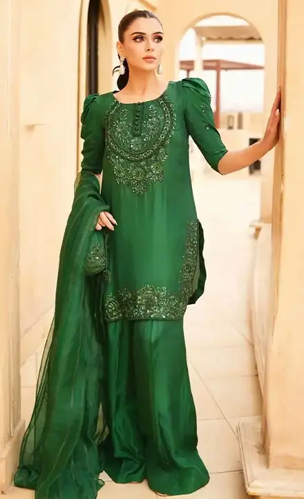 maria-osama-khan150825103310.jpg