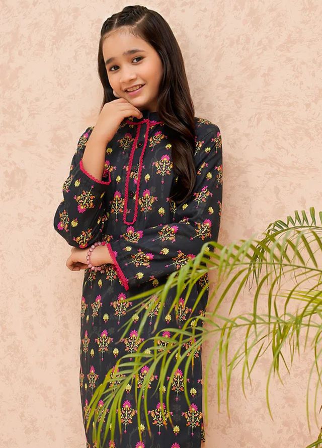 Modest Pret Printed Lawn 2 Piece Suit Black Rose
