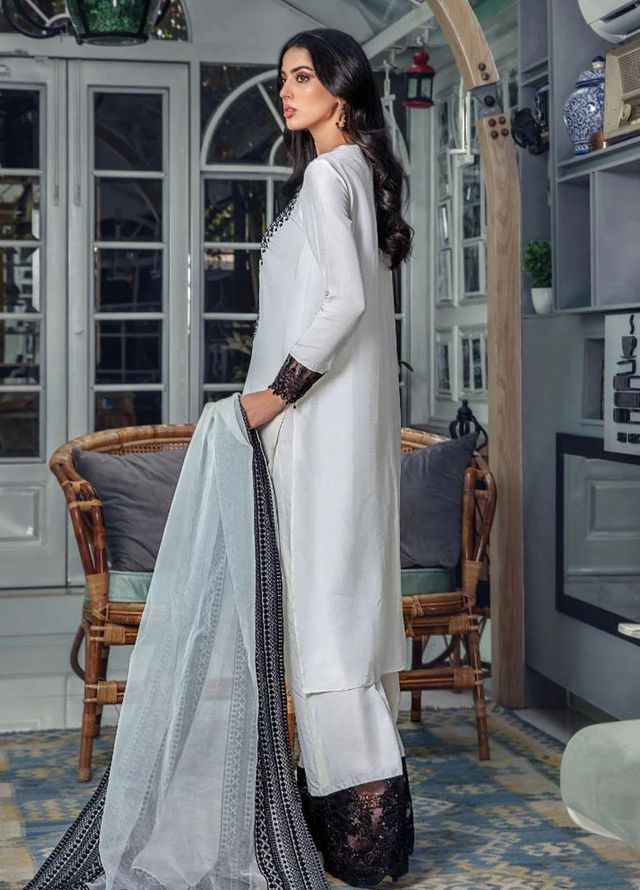 Malook By Shazia Ovais Pret Embroidered Raw Silk 3 Piece Suit MLK23NJ Deena