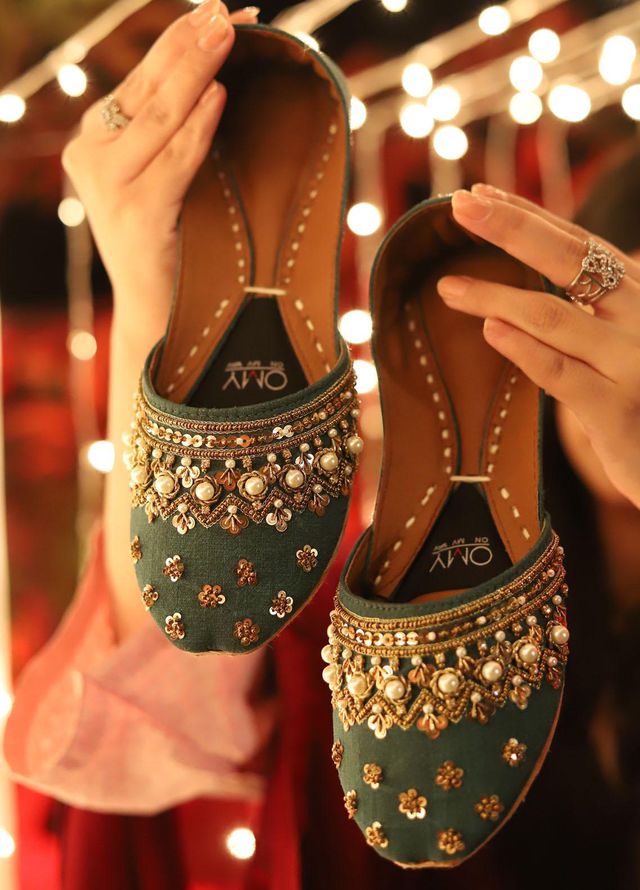 On My Way Festive Style   Khussay OMY22CS Jade green