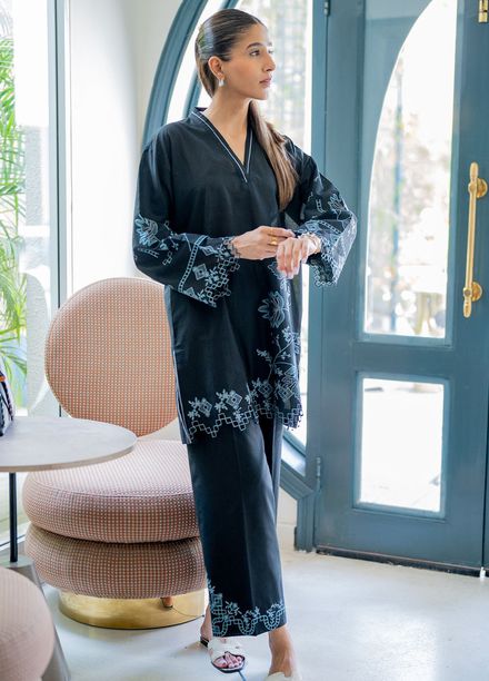 Sahar Pret Embroidered Cambric 2 Piece Suit Noir Forest