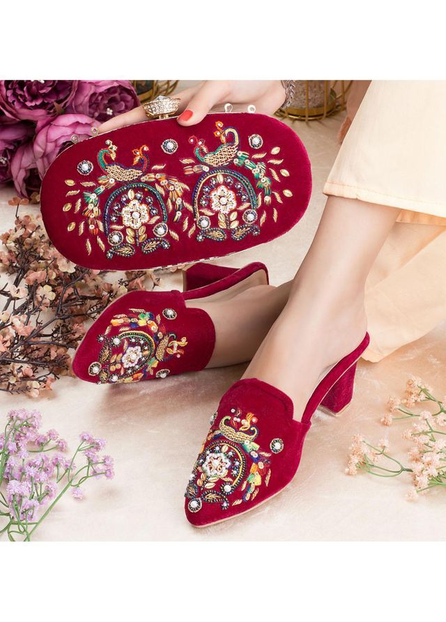 Zuruj Formal Style   Khussa HMC-14-Red