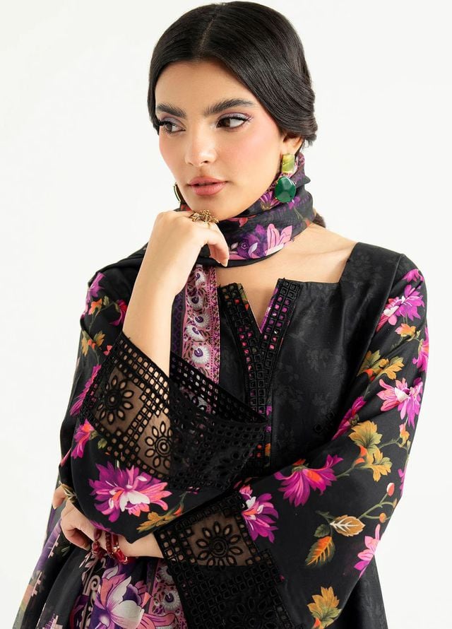 Sifa by Imrozia Pret Embroidered Lawn 3 Piece Suit SP-90 Lyra