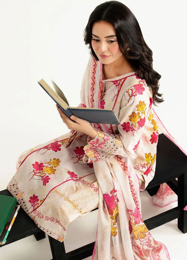 Sifa by Imrozia Pret Embroidered Lawn 3 Piece Suit SP-95 Nysa