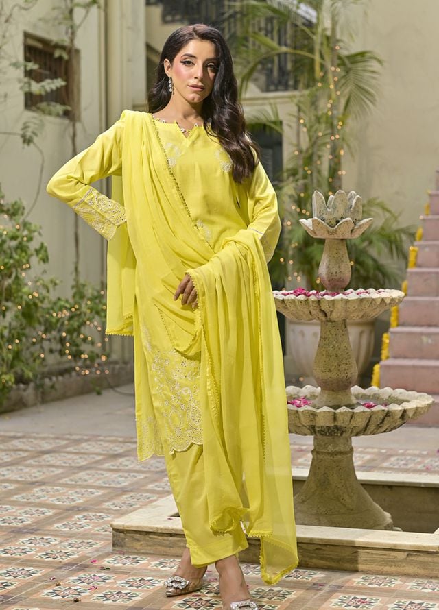 Silcot Pret Embroidered Lawn 3 Piece Suit Noor-E Nazaqat