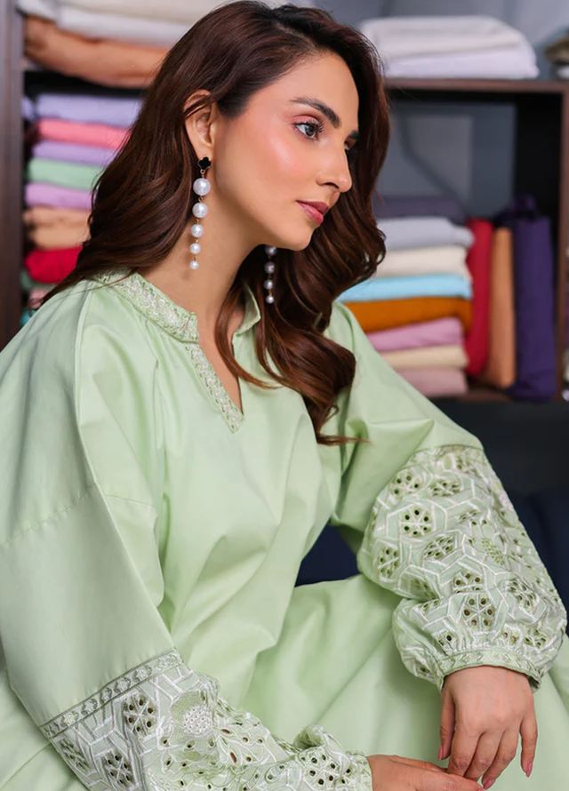 Tessa Pret Embroidered Lawn 2 Piece Suit Minted Muse