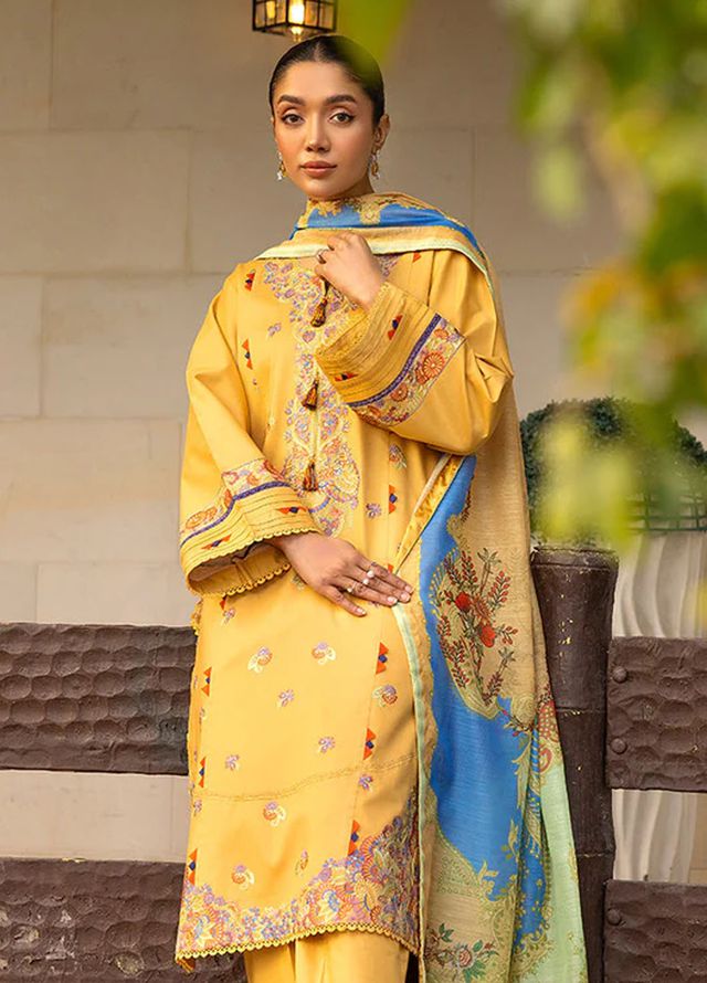 Tessa Studio Pret Embroidered Lawn 3 Piece Suit Sunehri Aura