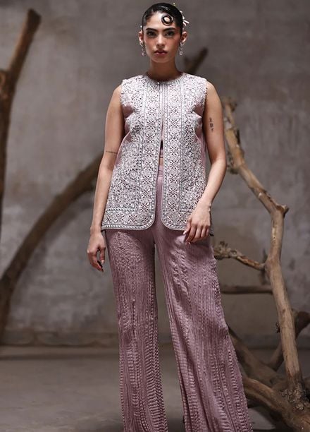 Thread and Motifs Pret Embroidered Organza 3 piece Suit 9541.1