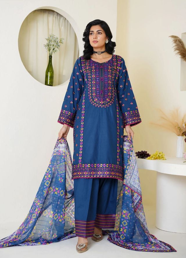 Threads And Weaves Pret Embroidered Lawn 3 Piece Suit RTWL25202