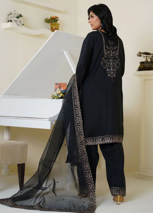 Threads And Weaves Pret Embroidered Viscose 3 Piece Suit RTWV25108