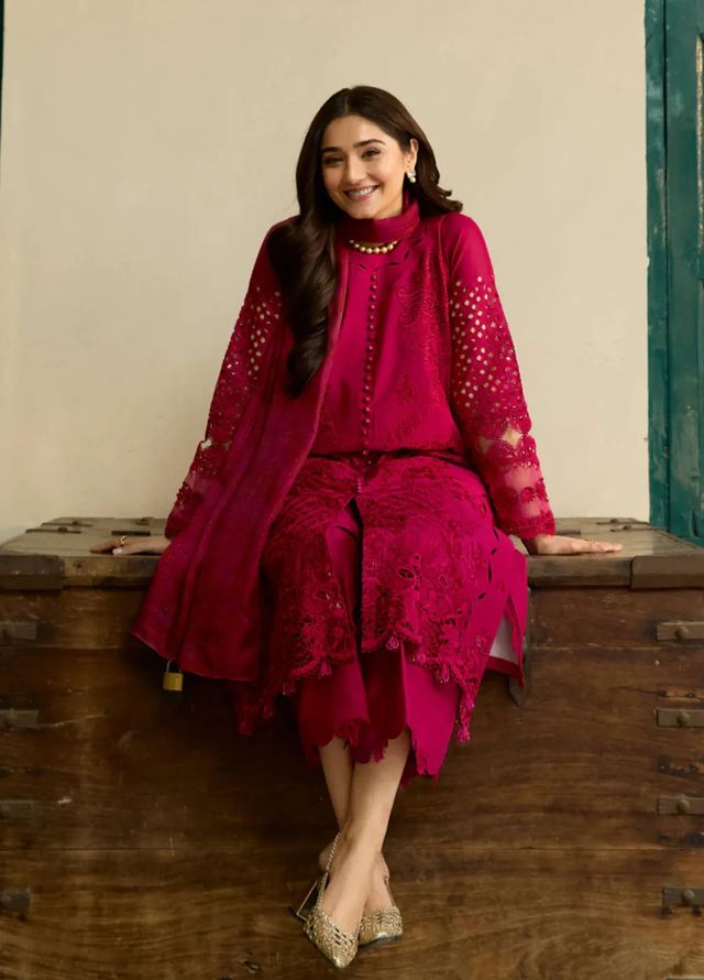 Vintage Flora by Manara Embroidered Lawn Suits Unstitched 3 Piece MNA25VS VF-02 Nazneen - Summer Collection