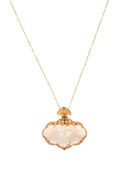 Zouhaira Suits Pendants Golden Harmony